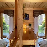 Guest house U Ani
