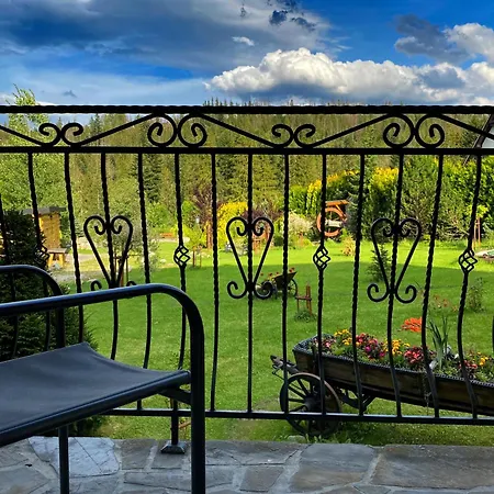 Guest house U Ani 3*